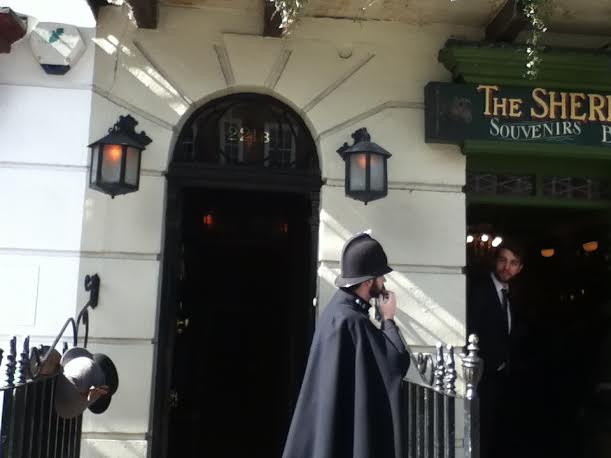 London: Sherlock Holmes 3-Hour Private Guided Tour - Purchasing Sherlock Memorabilia