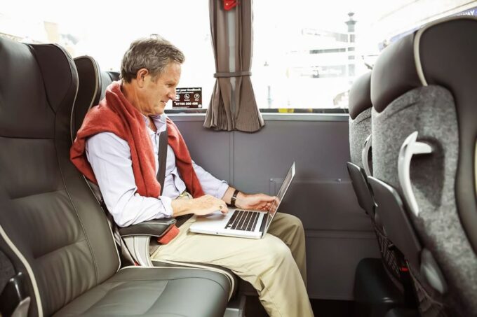 London: Stansted Airport From/To Central London Bus Transfer - Travel Duration and Frequency
