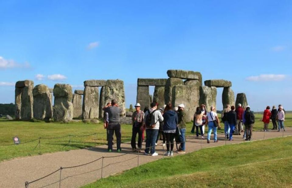 London: Stonehenge 6 Hour Tour By Car With Entrance Ticket - Experience Highlights