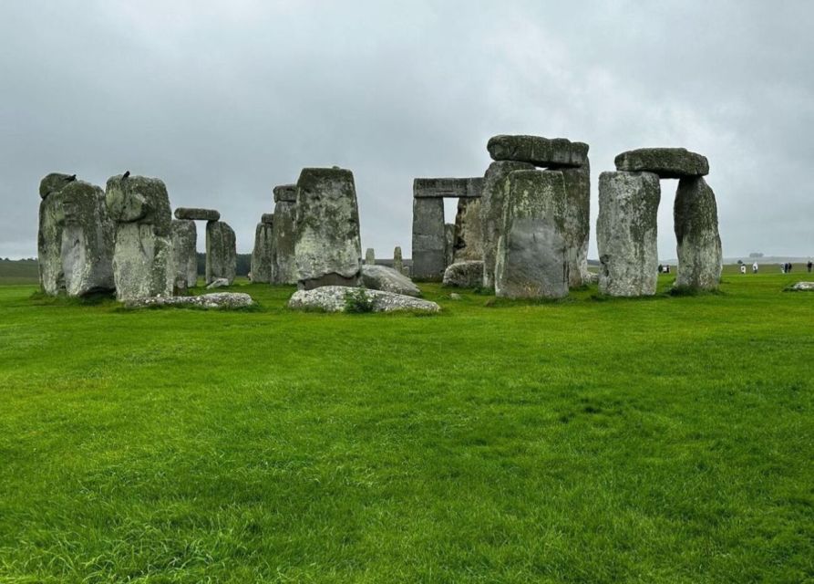 London: Stonehenge 6 Hour Tour By Car With Entrance Ticket - Inclusions and Exclusions