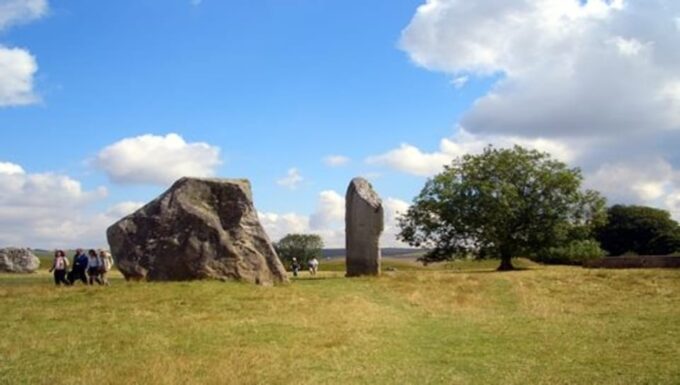 London: Stonehenge, Glastonbury & Avebury Small Group Tour - Meeting Point and What to Bring