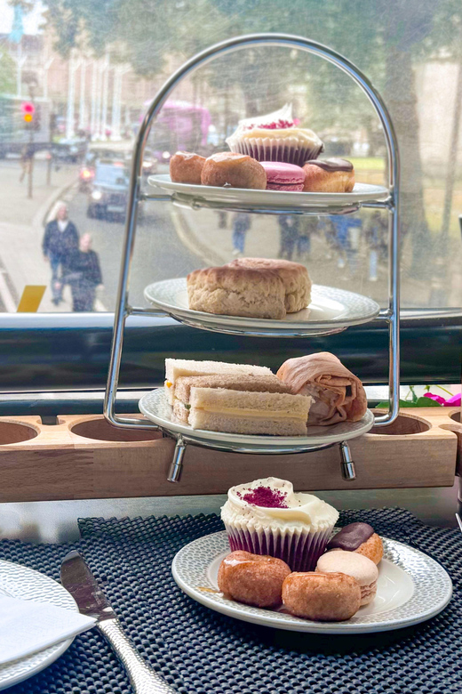 London: Taylor Swift-Inspired Afternoon Tea Bus Tour - Good To Know