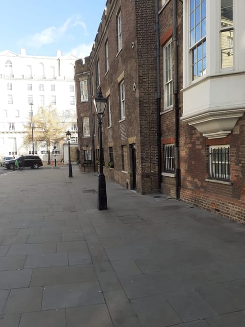 London: The English Civil War, Charles II and Westminster - Key Points