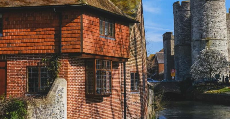 London to Leeds Castle and Canterbury Town Return - Good To Know