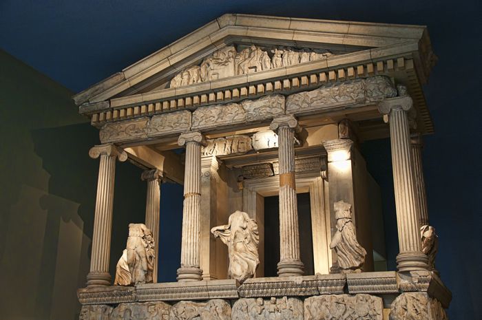 London: Tour of the British Museum - The Experience: Value, Logistics, and Group Dynamics