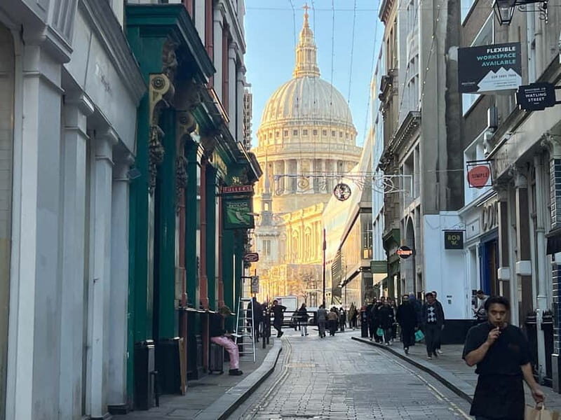 London: Tour of the oldest part of the city. - The Walk Through London’s Oldest Heart