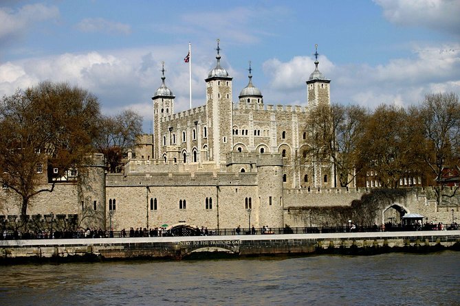 London Vintage Bus Tour Including River Thames Cruise With Optional Lunch - Thames River Cruise