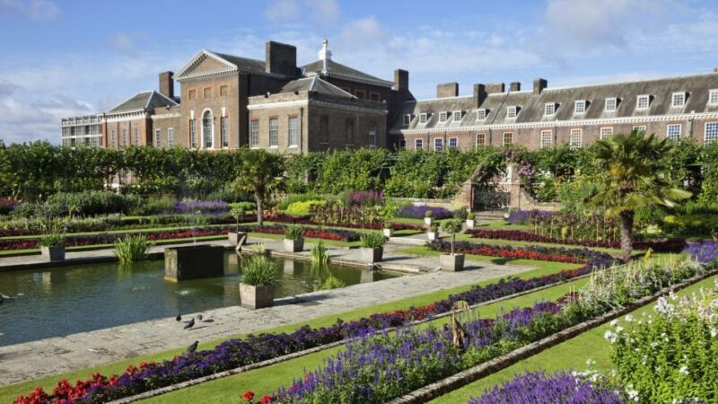 London: VIP Kensington Palace Gardens Tour & Royal High Tea - Key Points