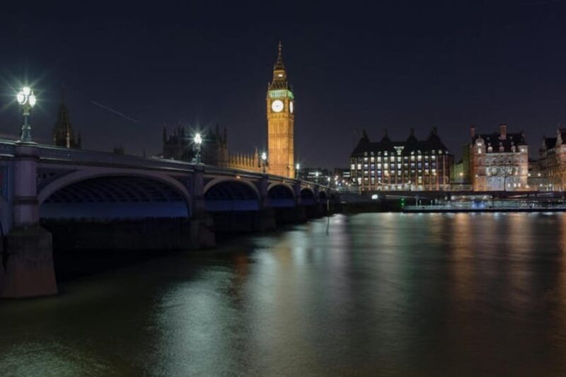 London: VIP Private Car Tour by Night - Key Points