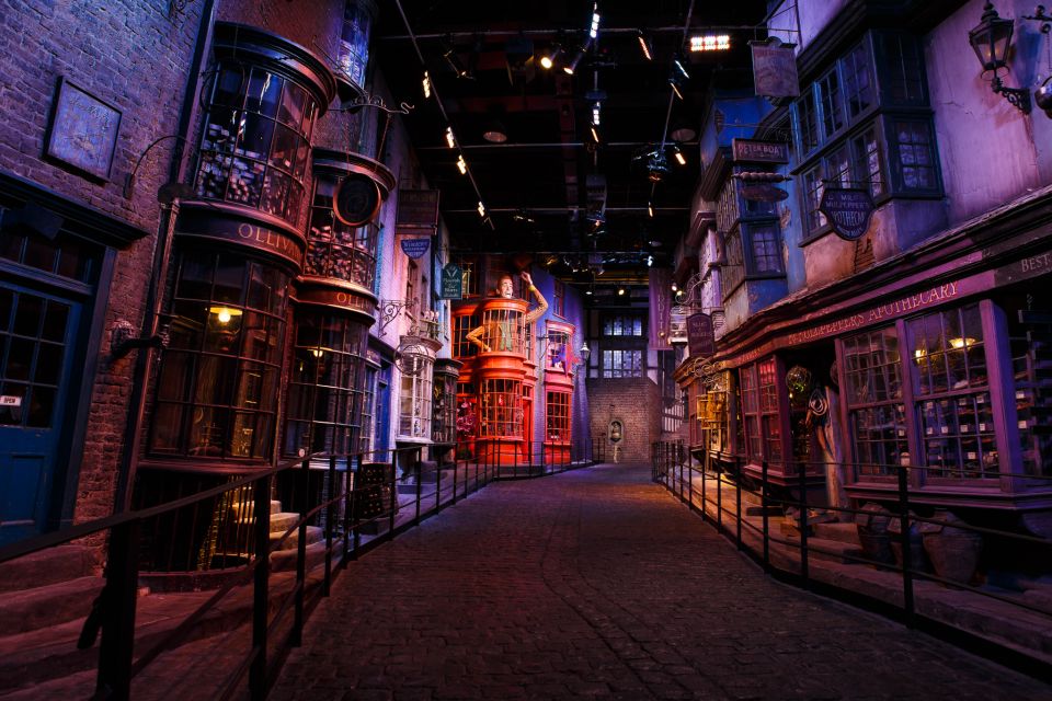 London: Warner Bros. Studio Tour With Transfers - Booking and Departure Information