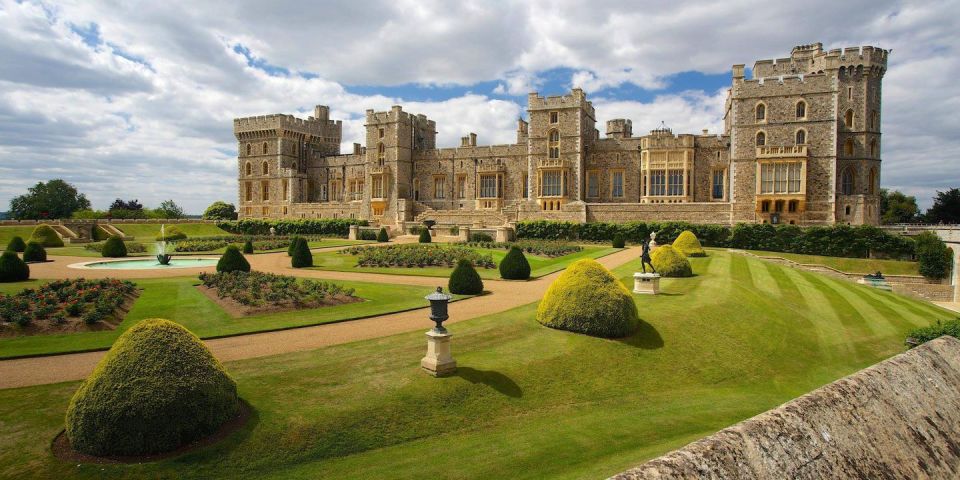 London: Windsor Castle Ticket & Private Transfer - Visitor Opening Hours