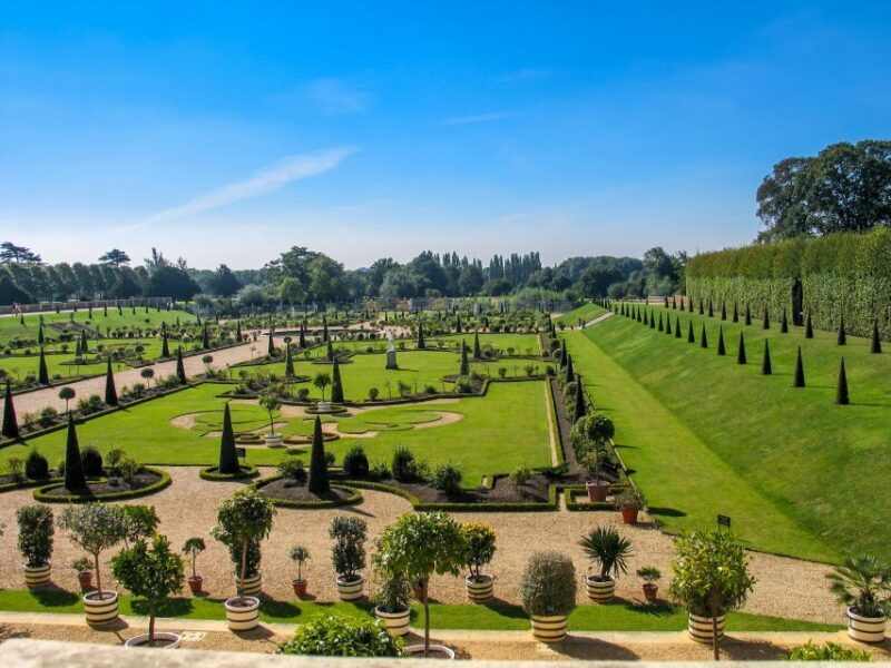 London: Windsor, Hampton Court Palace with Free Snack Pack - Discovering Windsor Castle