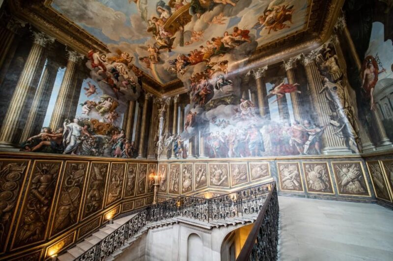 London: Windsor, Hampton Court Palace with Free Snack Pack - What’s Included and What’s Not