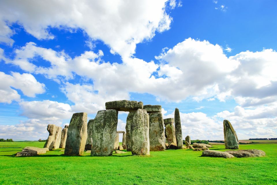 London: Windsor, Stonehenge, Bath, and Roman Baths Day Trip - Booking Your Day Trip