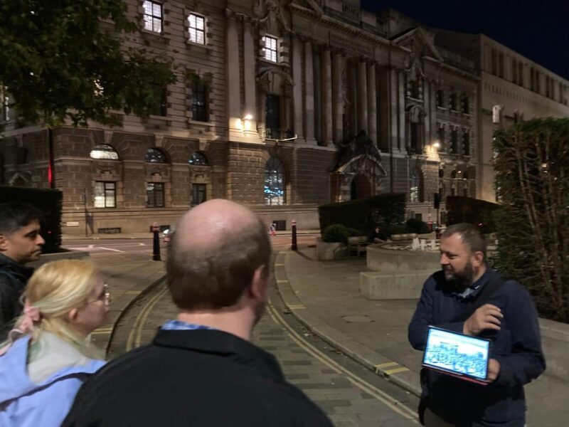 London's Ghosts & Gruesome Past Nighttime Walking Tour - Discovering London’s Dark and Haunted Side