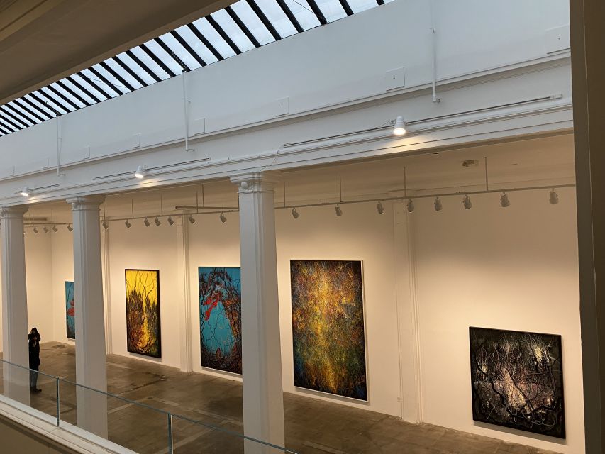 Los Angeles: Arts District Bike Tour & Urban Adventure - Gallery Visit