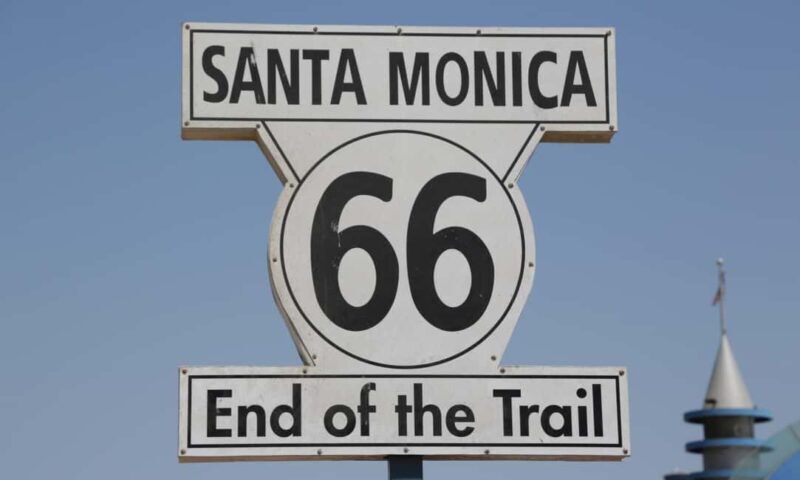 Los Angeles: City Tour with Expert Guide and Hotel Pickup - Key Points