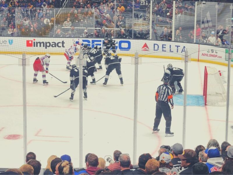 Los Angeles: LA Kings Ice Hockey Game Ticket - The Experience of a Kings Game at Crypto.com Arena