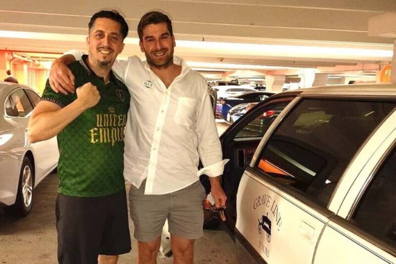 Los Angeles: Menendez Murders & O.J. Simpson Crime Limo Tour - FAQ