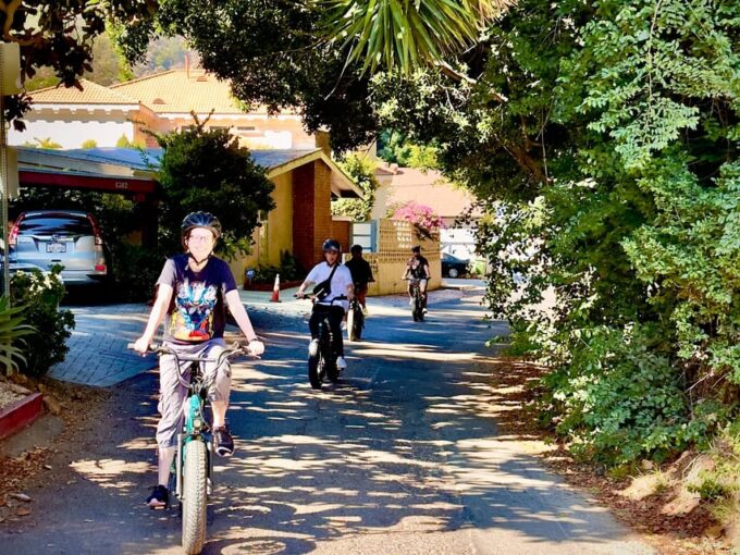 Los Angeles: Private E-Bike Tour to the Hollywood Sign - Scenic Views and Landmarks