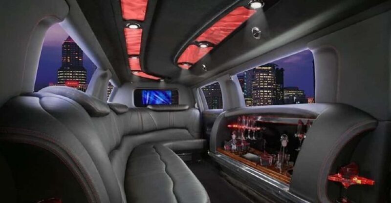 Los Angeles: Private Sightseeing Tour in a Limousine - 4hrs - The Sum Up