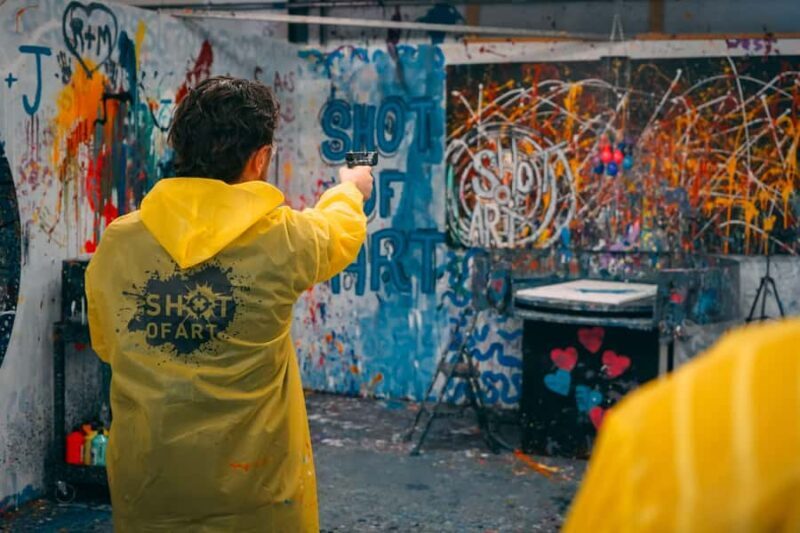 Los Angeles: Romantic Date Art Experience - The Atmosphere and Setting