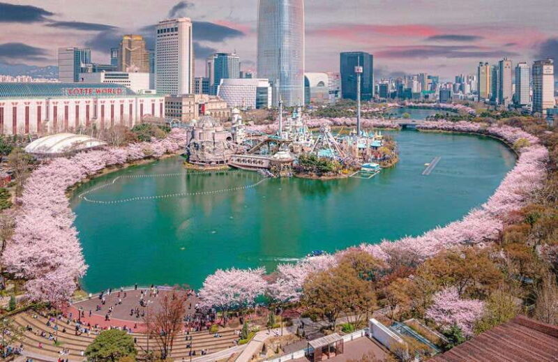 Lotte World Seoul Entry Ticket - The Appeal of the Lotte World Tower & Surroundings