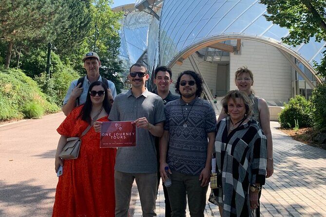 Louis Vuitton Foundation Exterior Walking Tour and Premium Entry - The Garden and Family-Friendly Extras