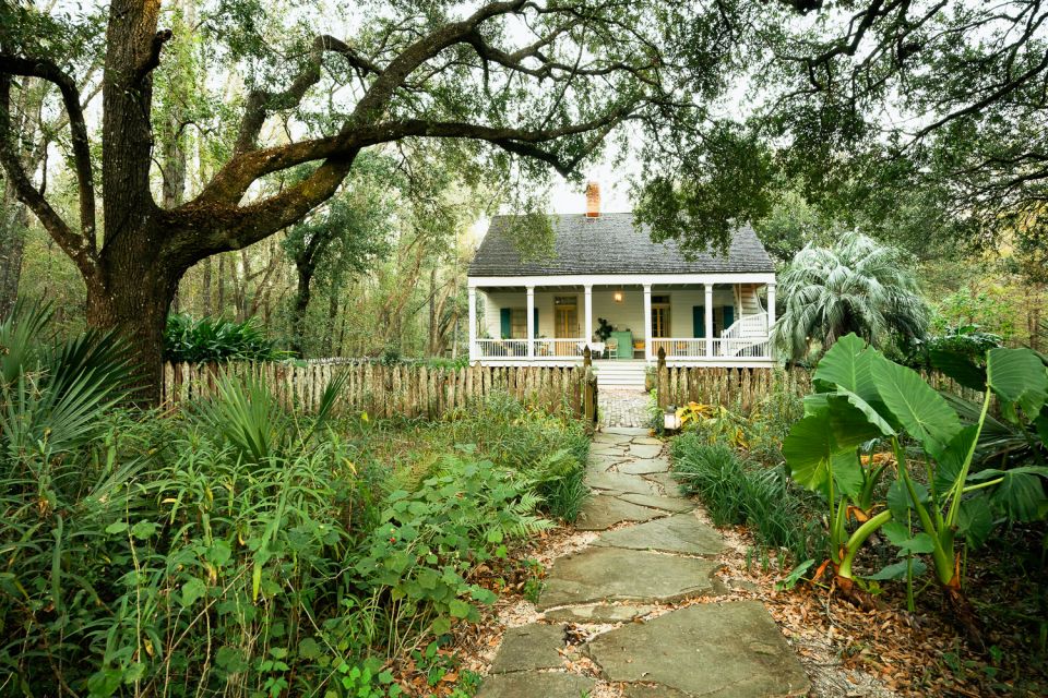 Louisiana: Laura, Oak Alley, or Whitney Plantation Tours - Key Points