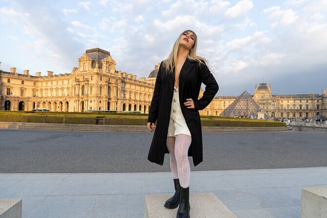 Louvre Area Photo Shoot - Paris Photographer - Key Points
