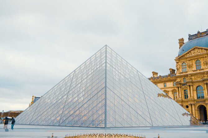 Louvre Art and Mysteries: Guided Experience for 6-people Max - The Value of a Small Group Tour