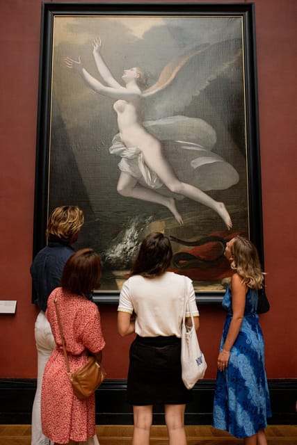 Louvre Highlights Guided Tour With Reserved Entry - Museum Insights