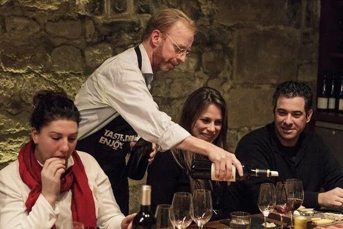 Louvre Masterpieces Express Guided Tour & French Wine Tasting - The Art Highlights