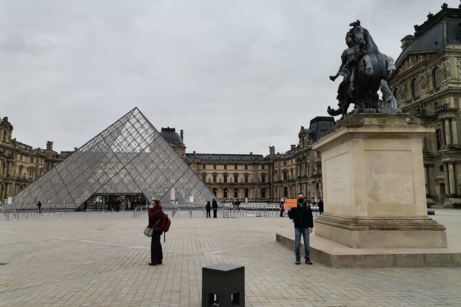 Louvre Museum Guided Tour Options With Entry Ticket - Customization Options