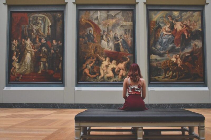 Louvre Museum Reserved Entry Ticket and Garden Walking Tour - Tour Experience