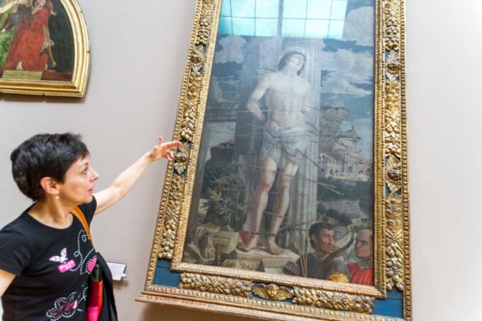 Louvre Museum: Skip-the-Line Small Group Guided Tour - Booking and Cancellation Policy