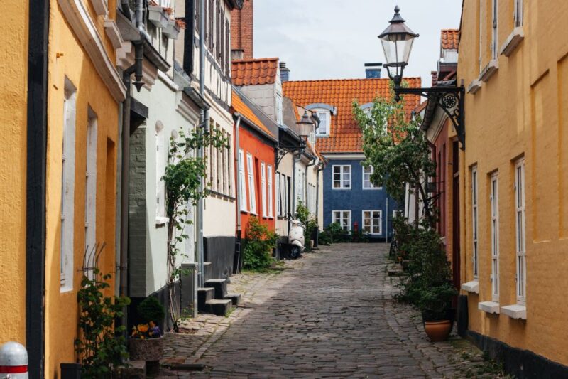 Love and Joy in Aalborg – Walking Tour for Couples - Meeting Point Information
