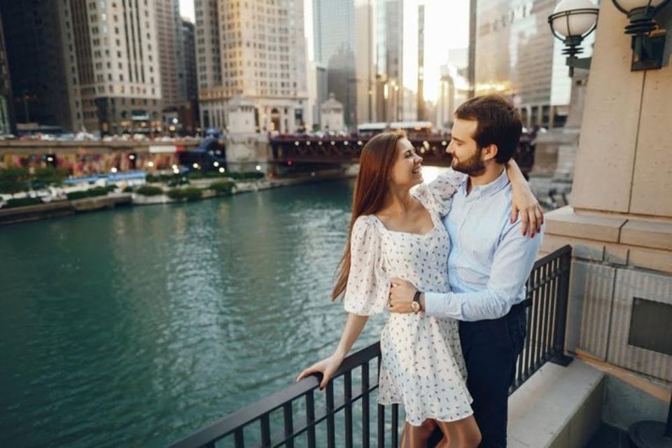 Love Is in the Windy City – Chicago Walking Tour - Start at Millennium Park