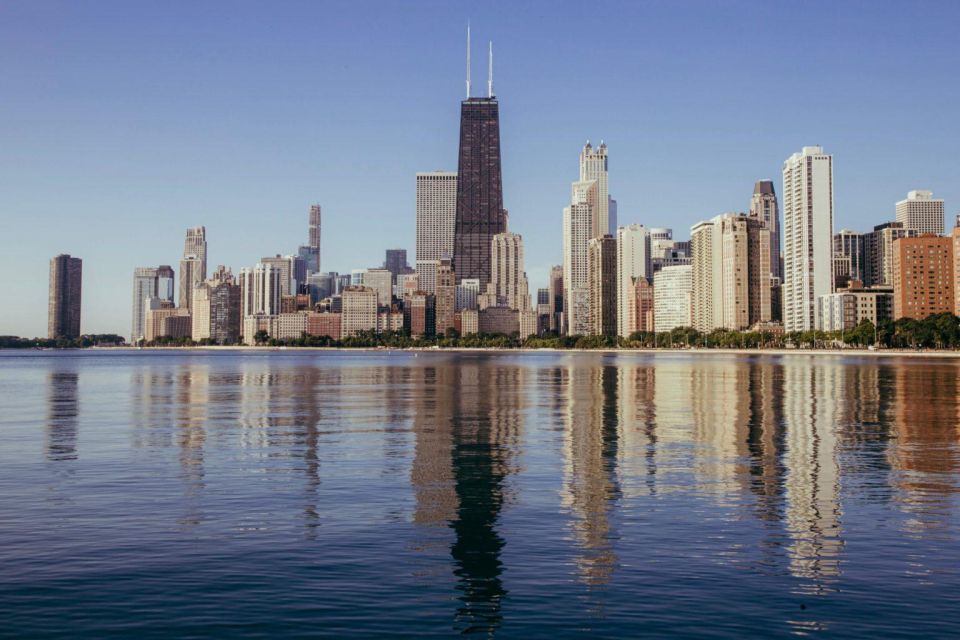 Love Is in the Windy City – Chicago Walking Tour - Professional Local Tour Guide