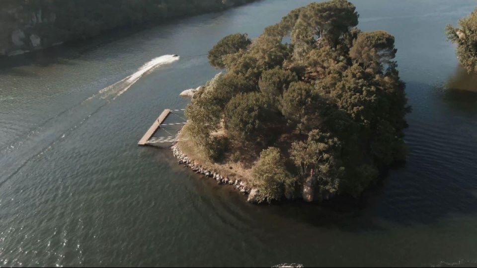 Love Island: Full Day Yacht Tour - Douro River Exploration