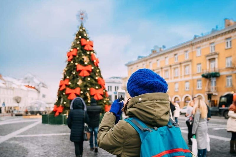Lovely Walking Tour Around Vilnius During Christmas Time - Key Points