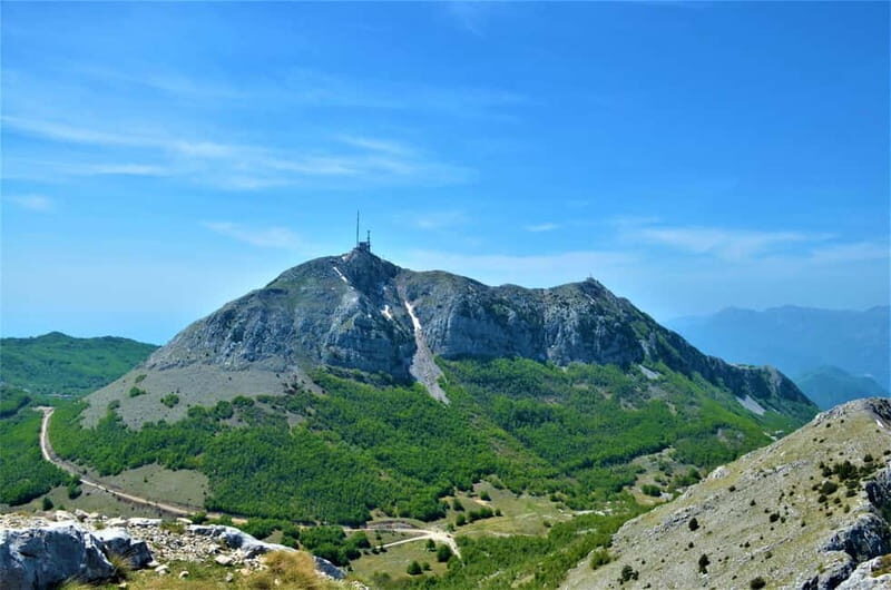 Loven Hiking Private Tour - Key Points