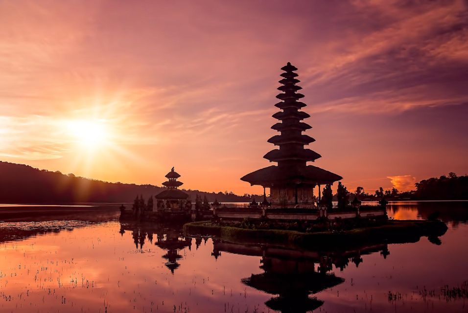 Lovina Dolphins: 2-Day Tour of Northern Bali With Spa - Group Size