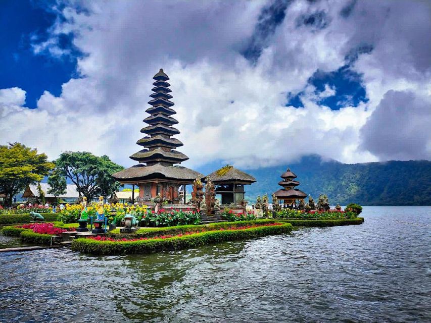 Lovina: Sunrise Dolphin Tour, Snorkeling, Waterfall & Temple - Floating Temple Visit