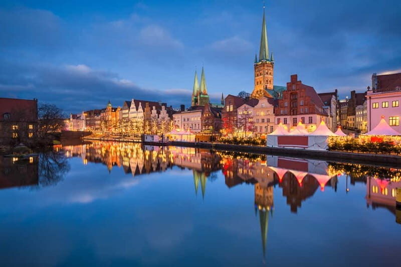 Lübeck: Christmas Market and Historical City Tour - Key Points: