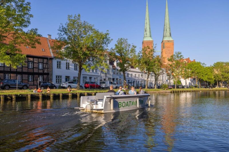 Lübeck: Electric Boat Rental - No Driving License Required - Ideal for Company Events