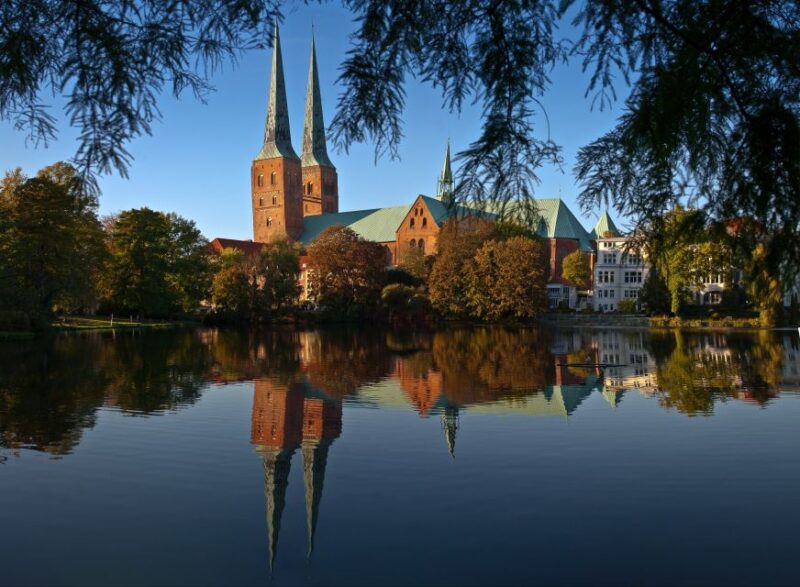 Lübeck: Old Town Highlights Private Walking Tour - Key Highlights