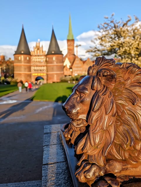 Lübeck to Ride - Sightseeing Tour by Bike - Sightseeing Highlights
