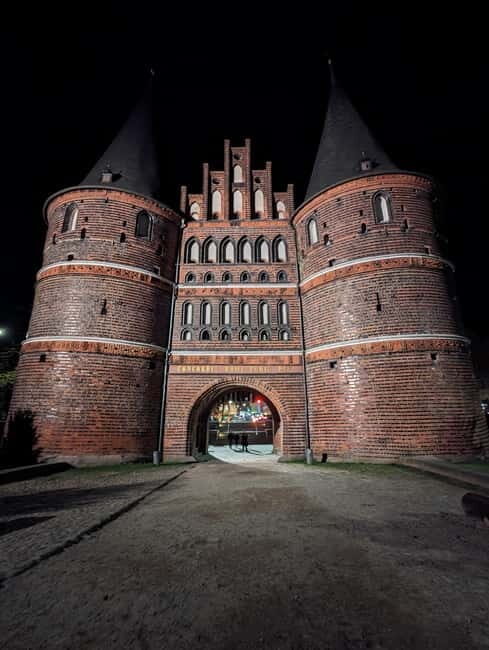 Lübeck zwischen Grusel und Geschichte Truecrime zu Halloween - The Sum Up