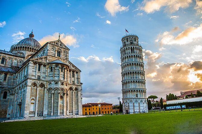 Lucca and Pisa Day Tour from Rome - Exploring the Lucca and Pisa Day Tour from Rome: An In-Depth Review